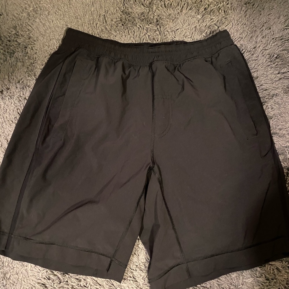 Lululemon Mens shorts size Large